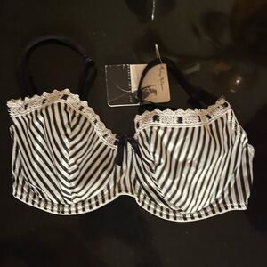 Vintage Gigi Balcon Bra size 34 DD// Firm Price